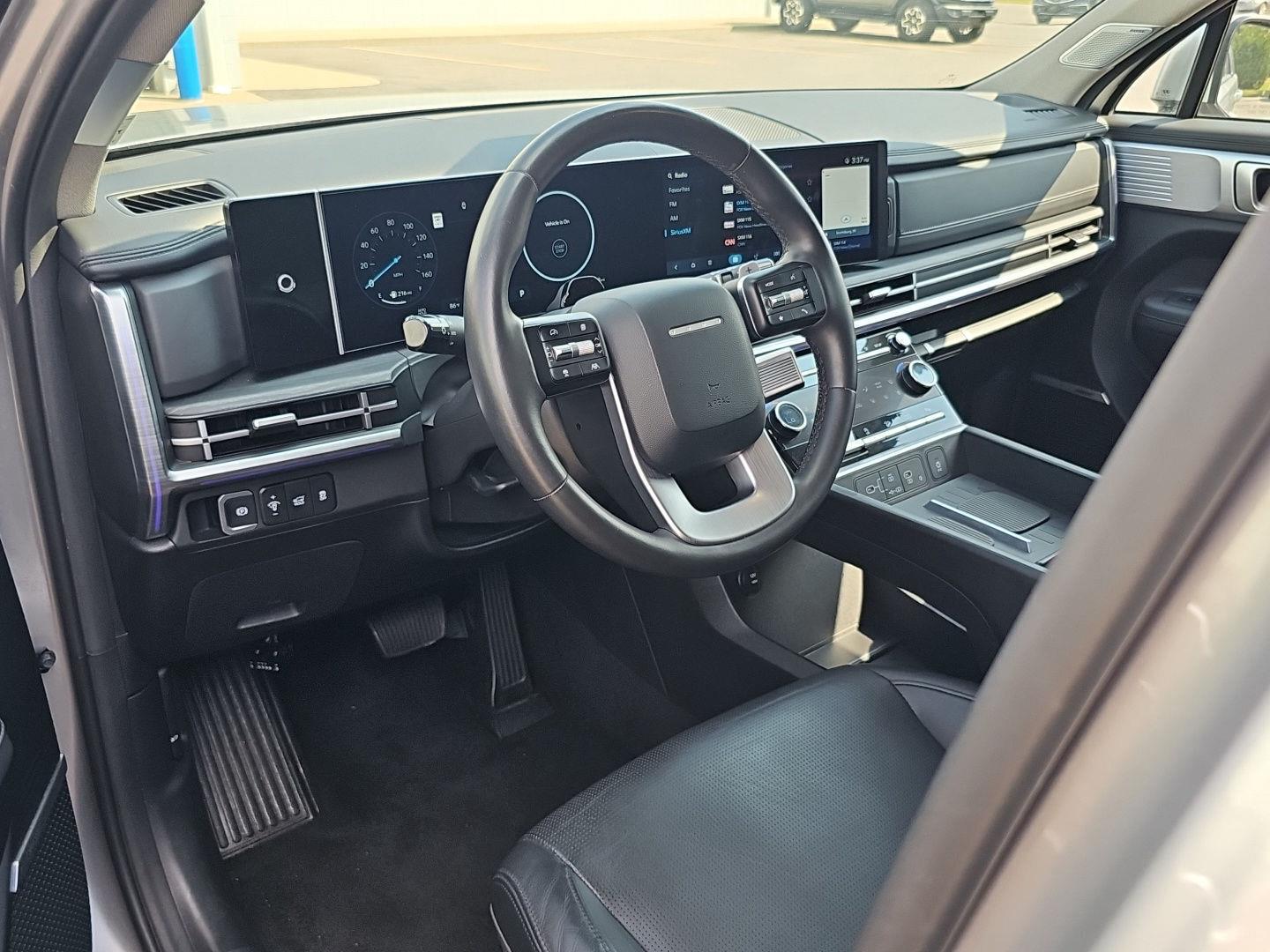 2024 Hyundai Santa Fe Limited photo 3