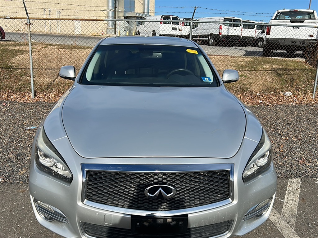 Used 2015 INFINITI Q70 3.7 with VIN JN1BY1AP0FM542044 for sale in Maple Shade, NJ
