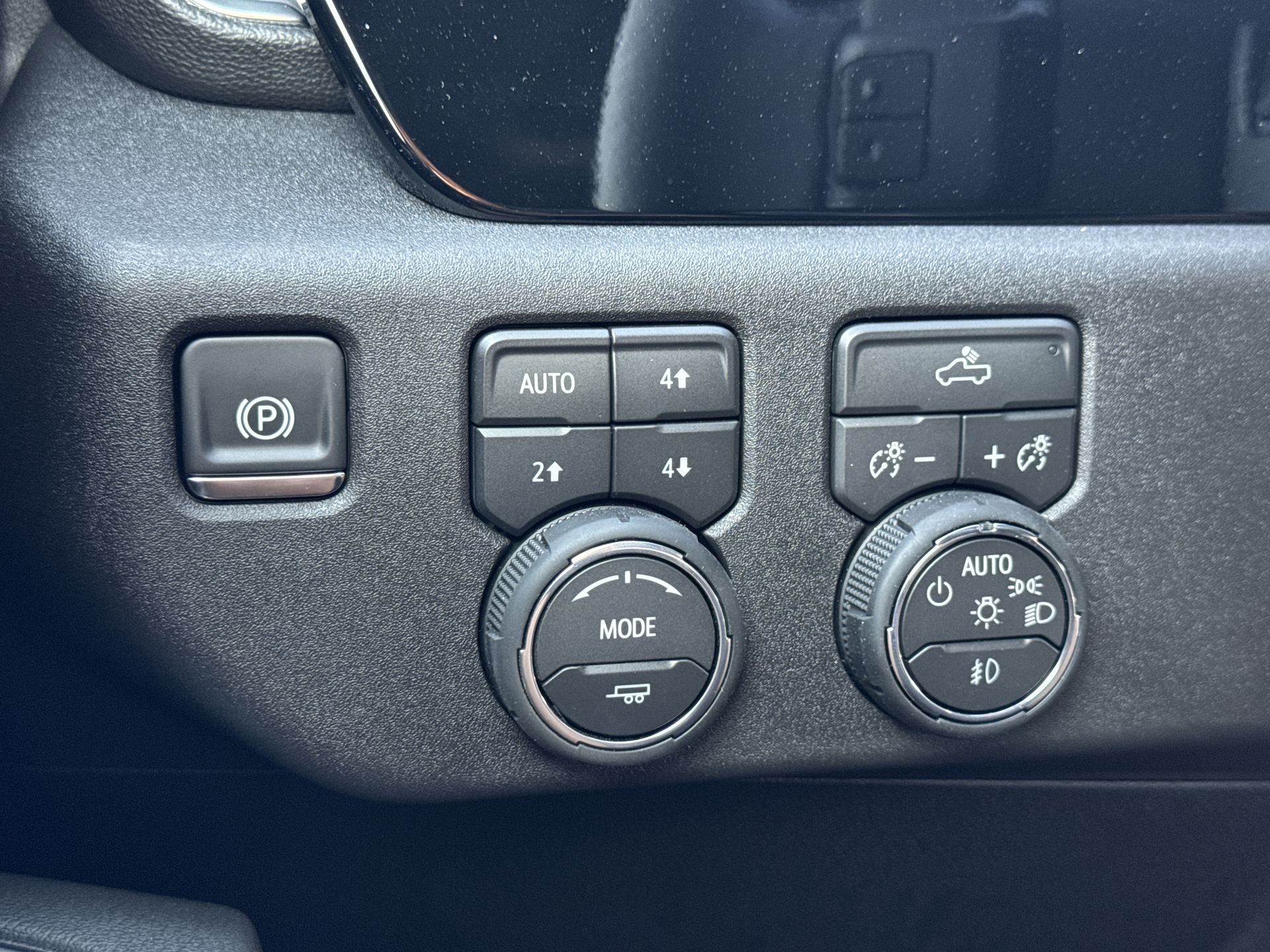 2026 Chevrolet Silverado 1500 RST photo 17