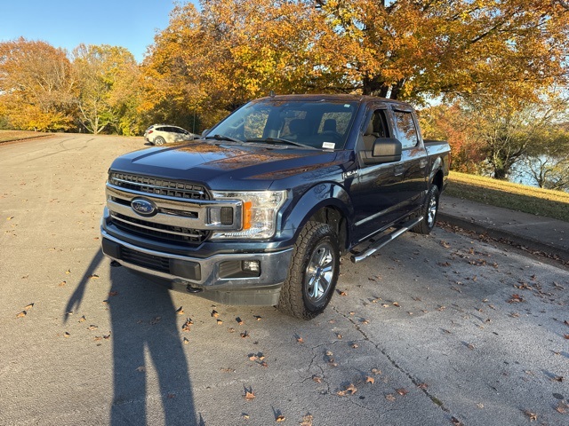 2019 Ford F-150 XLT photo 2