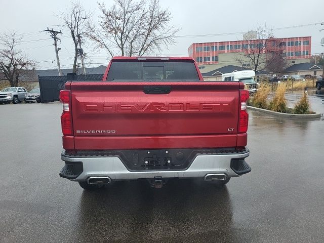 2024 Chevrolet Silverado 1500 LT photo 4