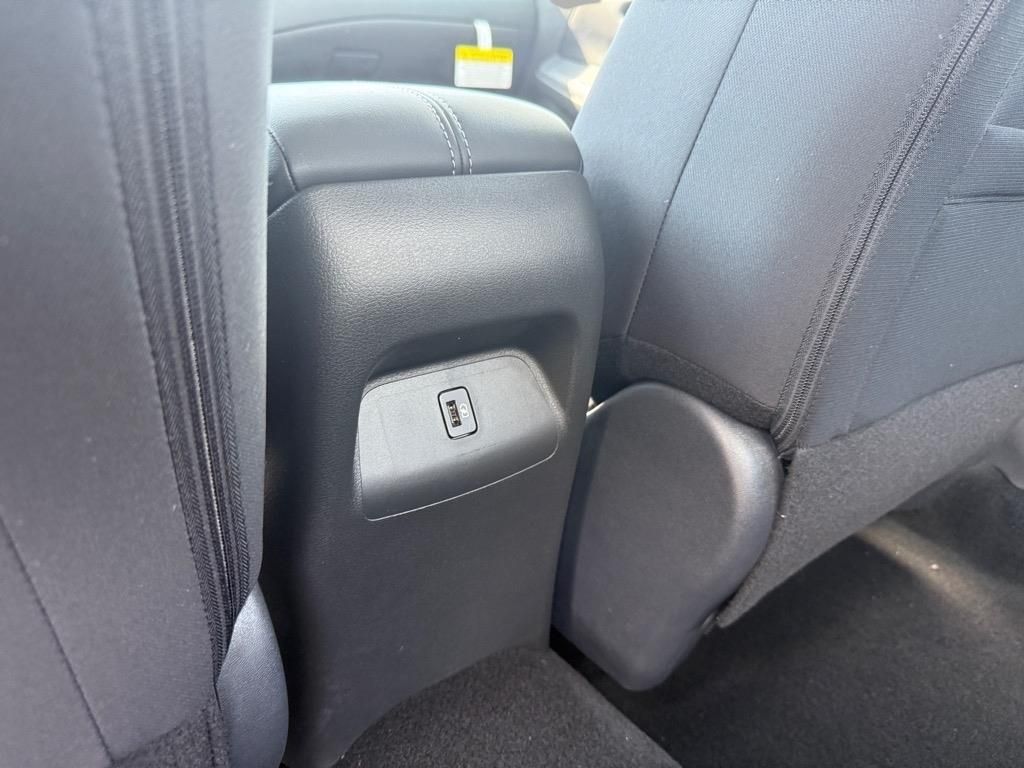 2025 Nissan Sentra SV photo 20
