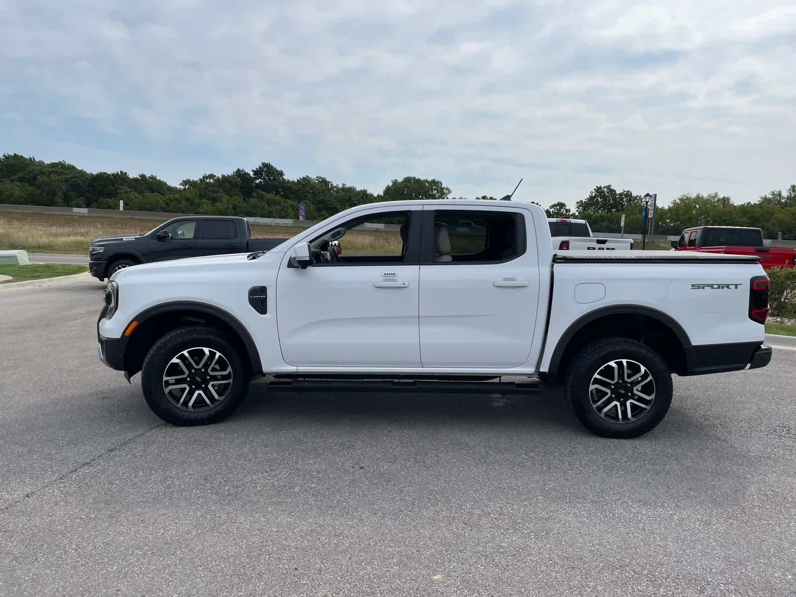 2024 Ford Ranger Lariat photo 4