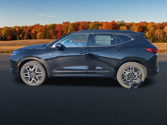 2025 Chevrolet Blazer RS photo 2