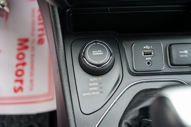 2020 JEEP CHEROKEE - Image 15