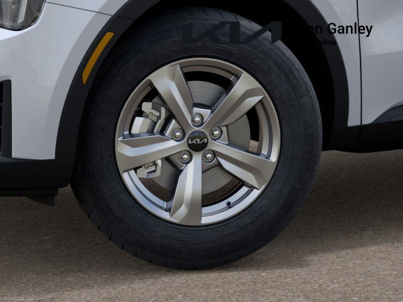 2026 Kia Sorento S photo 3