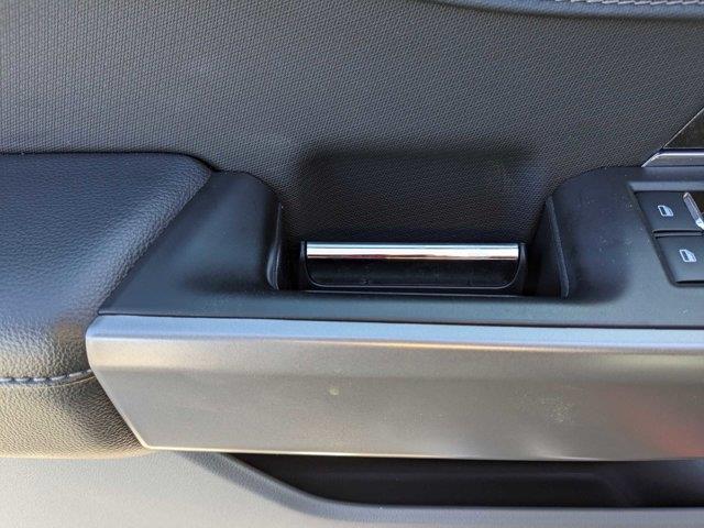 2023 Ford F-150 XLT photo 12