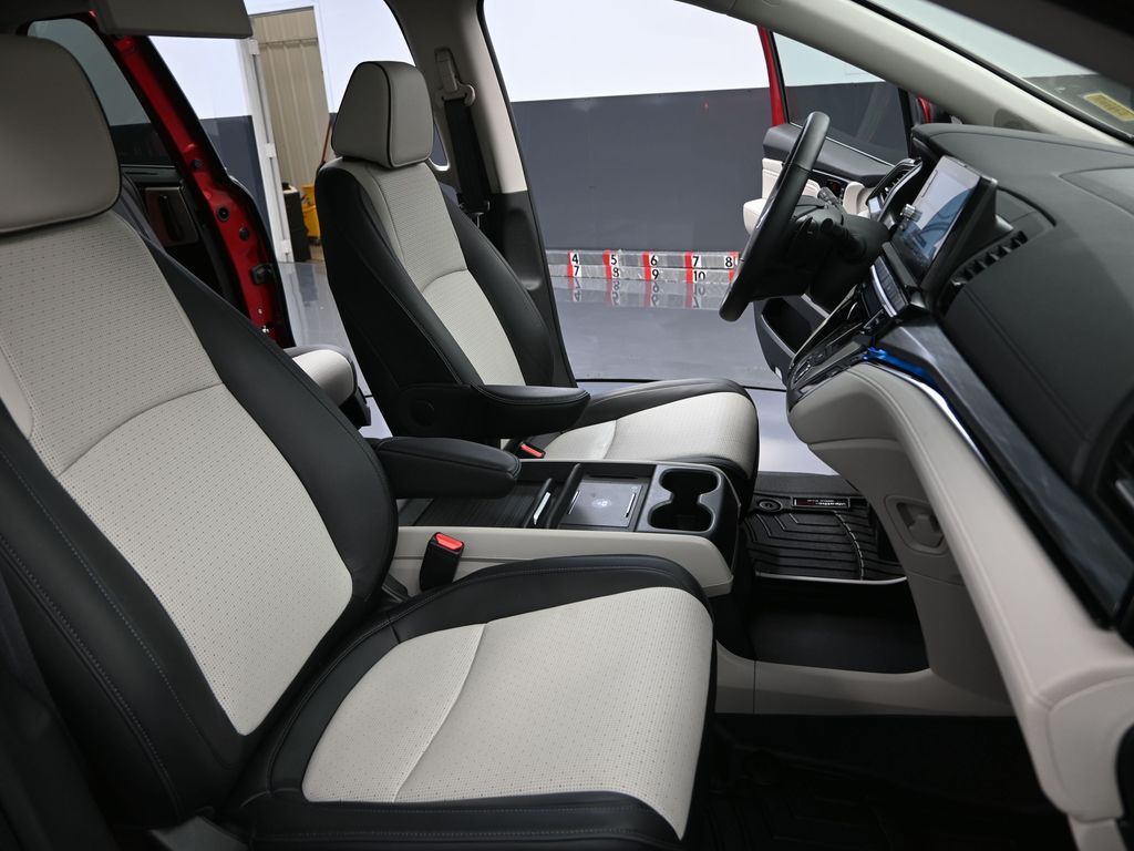 2025 Honda Odyssey Elite photo 45