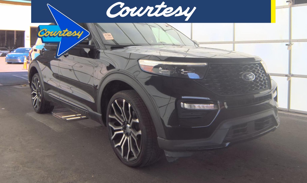 2021 Ford Explorer ST's photo
