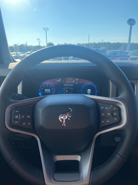 2025 Ford Bronco Outer Banks photo 19
