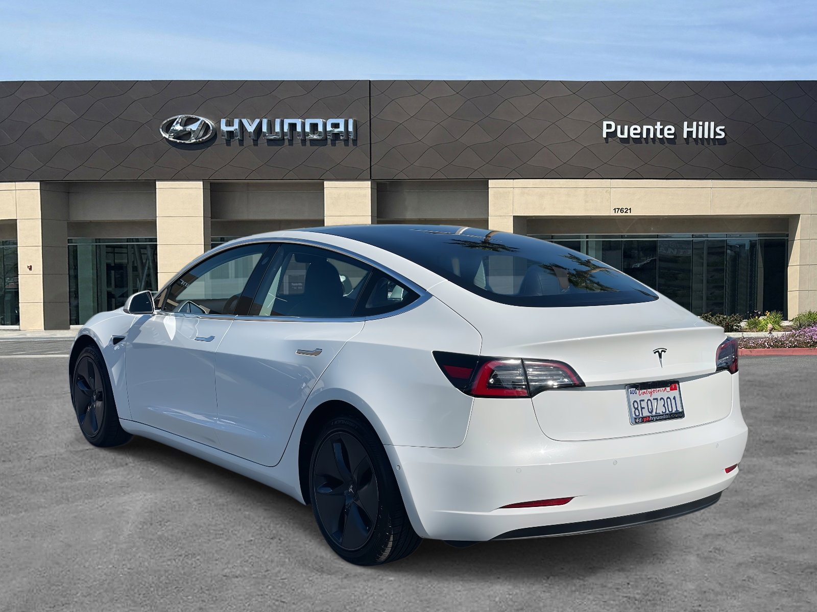 2018 Tesla Model 3 Long Range photo 3