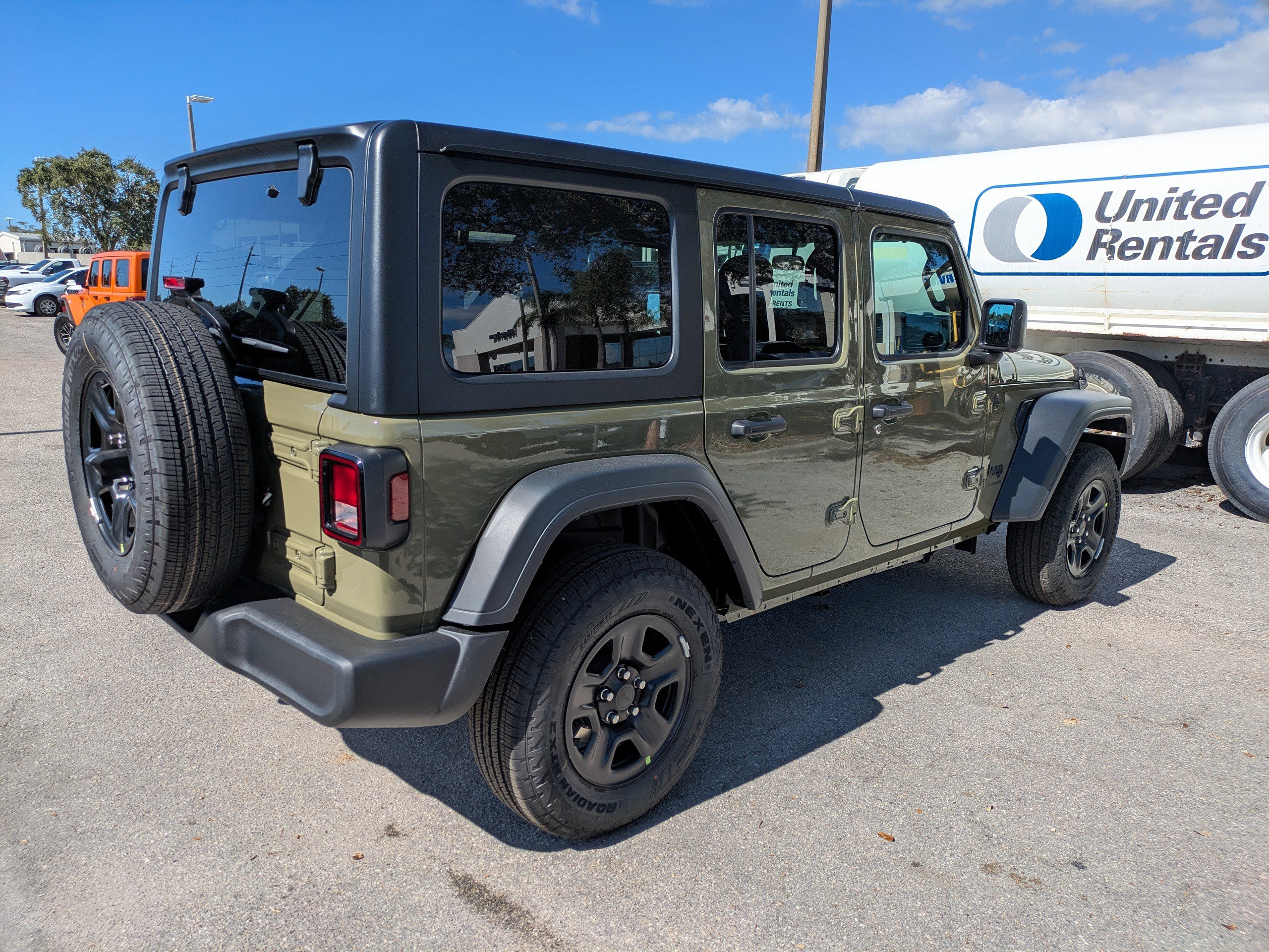 2026 Jeep Wrangler Sport photo 4