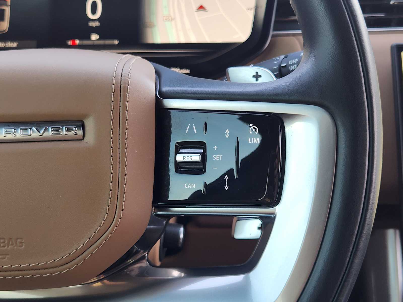 2023 Land Rover Range Rover SE photo 30