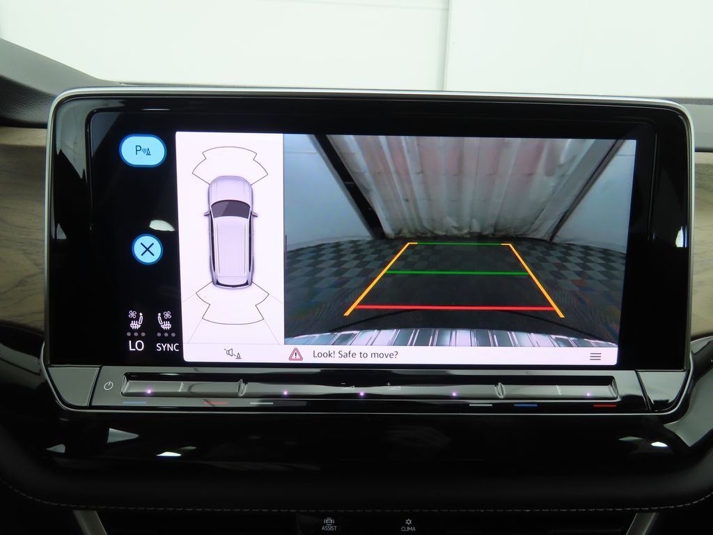 2026 Volkswagen Atlas SE Technology photo 15