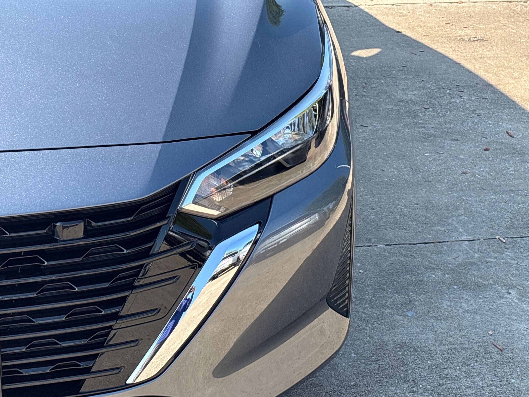 2025 Nissan Sentra SV photo 11