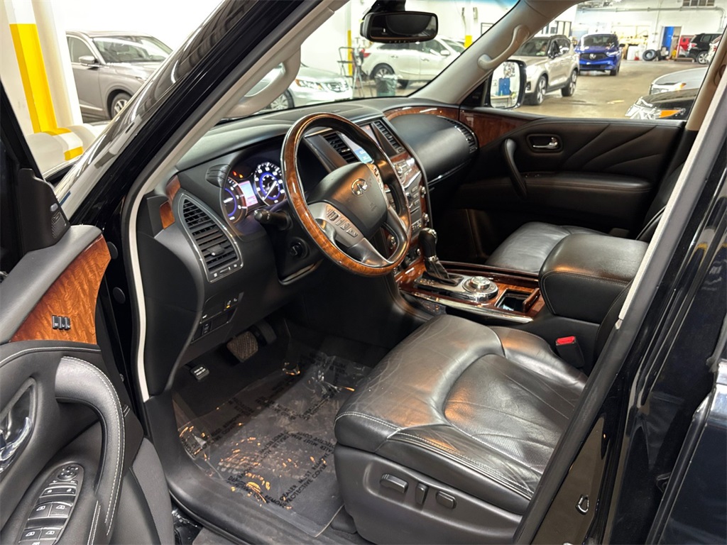 2016 Infiniti QX80 Base photo 7