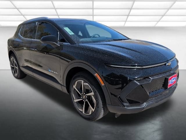 2026 Chevrolet Equinox EV 2LT's photo