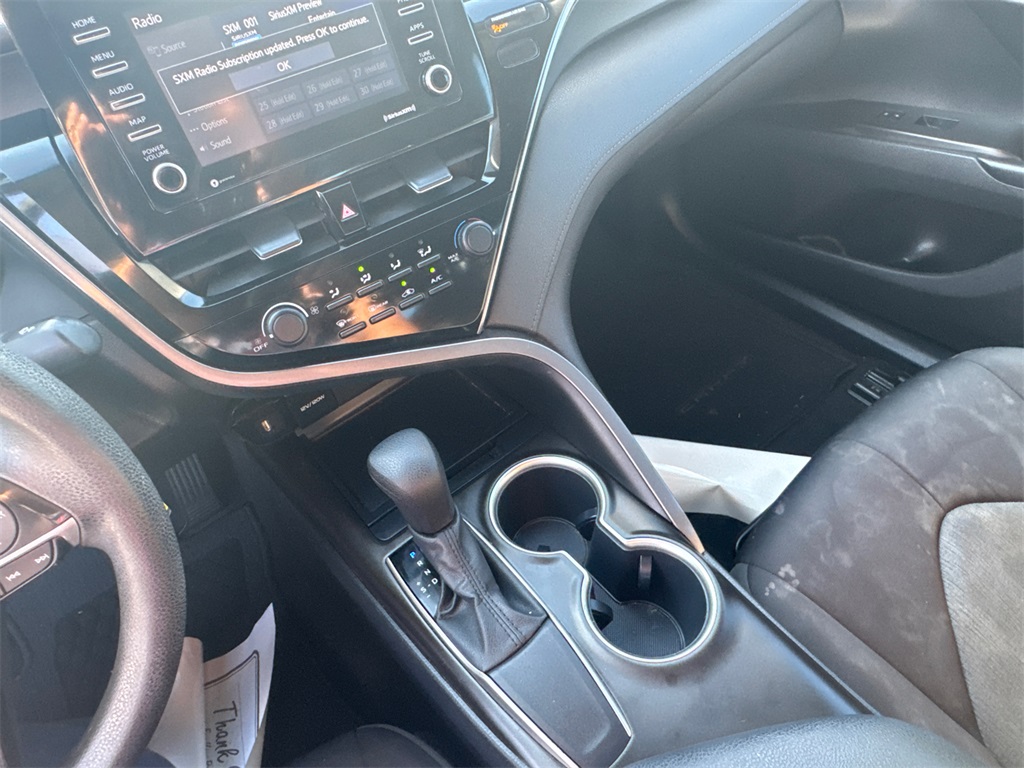 2021 Toyota Camry LE photo 28