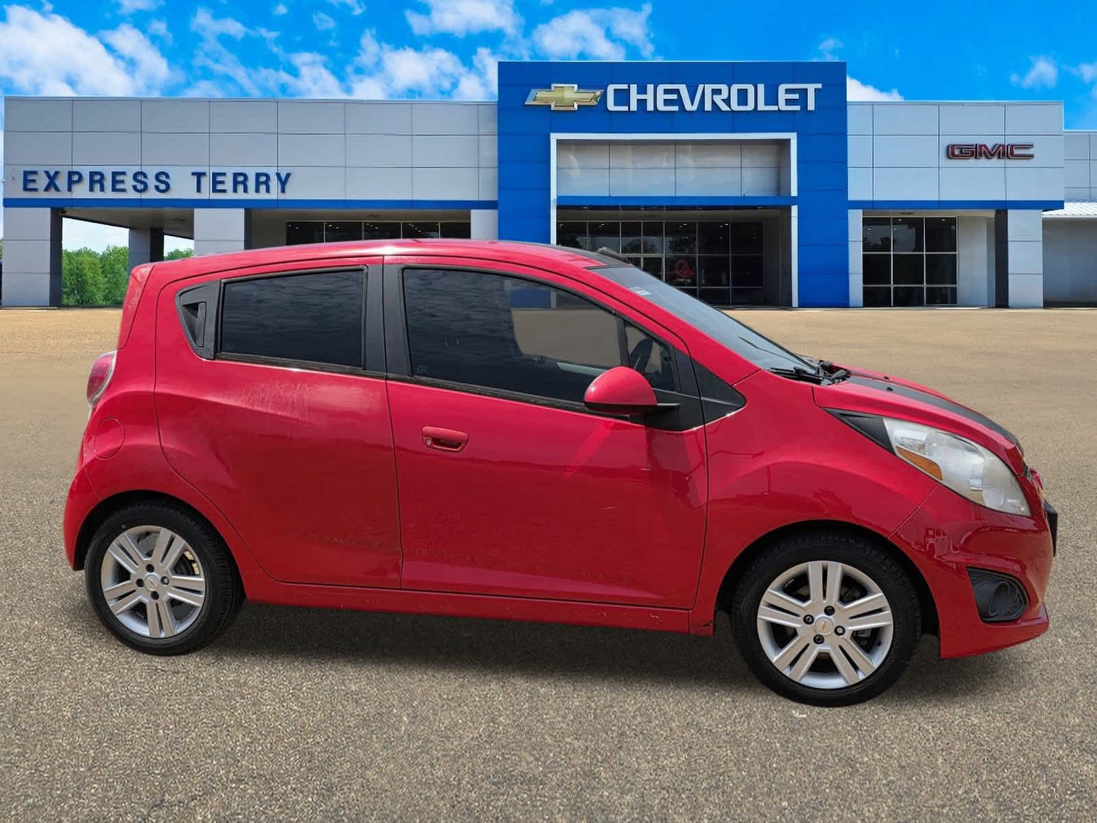 2013 Chevrolet Spark LT photo 2