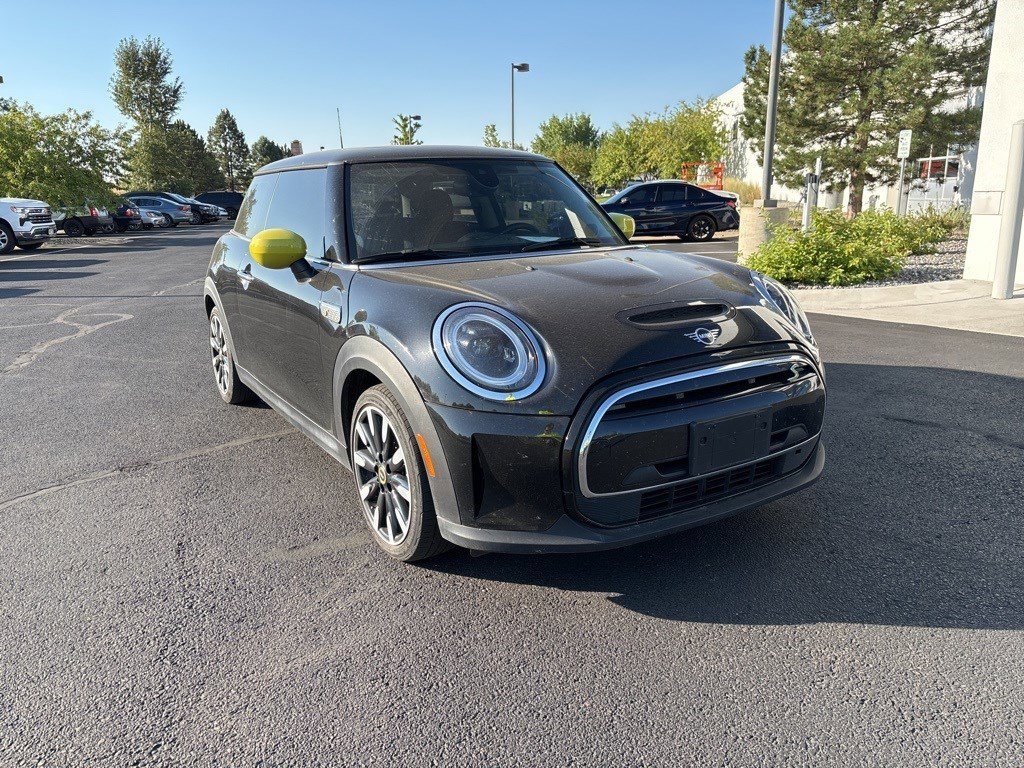 2024 Mini Cooper 2 Door Hardtop SE photo 5