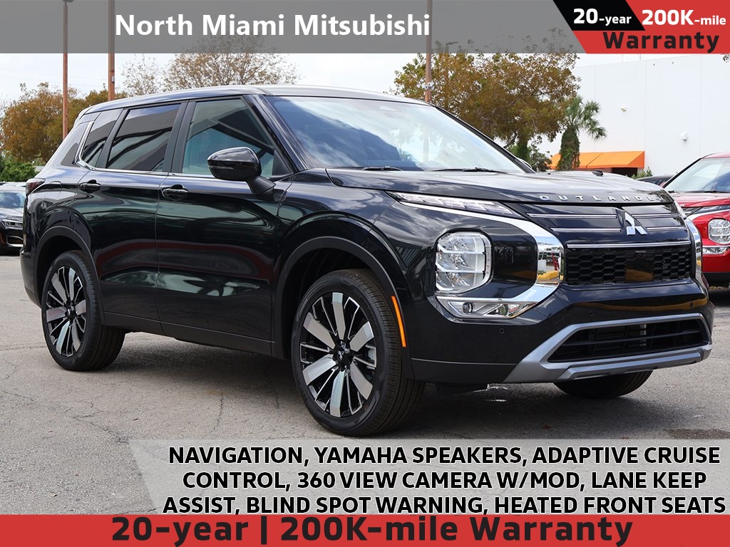 2025 Mitsubishi Outlander SE's photo