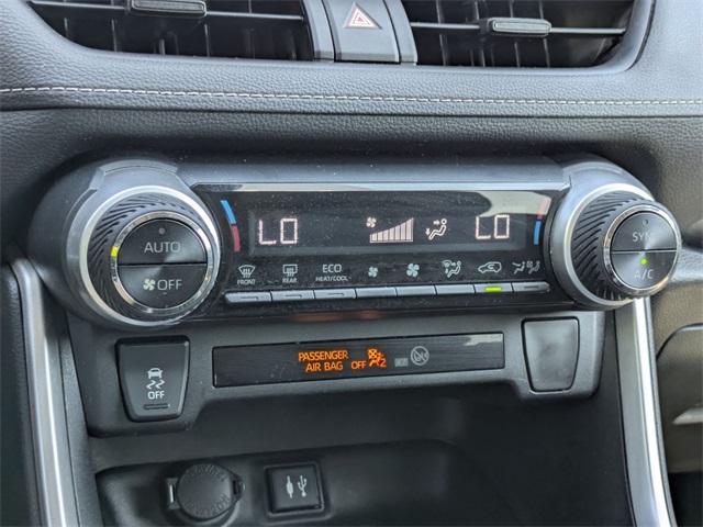 2019 Toyota RAV4 XLE photo 20