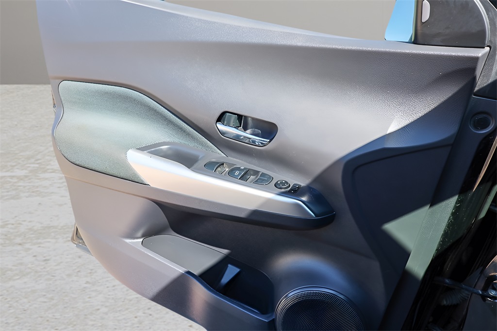 2018 Nissan Kicks SV photo 16