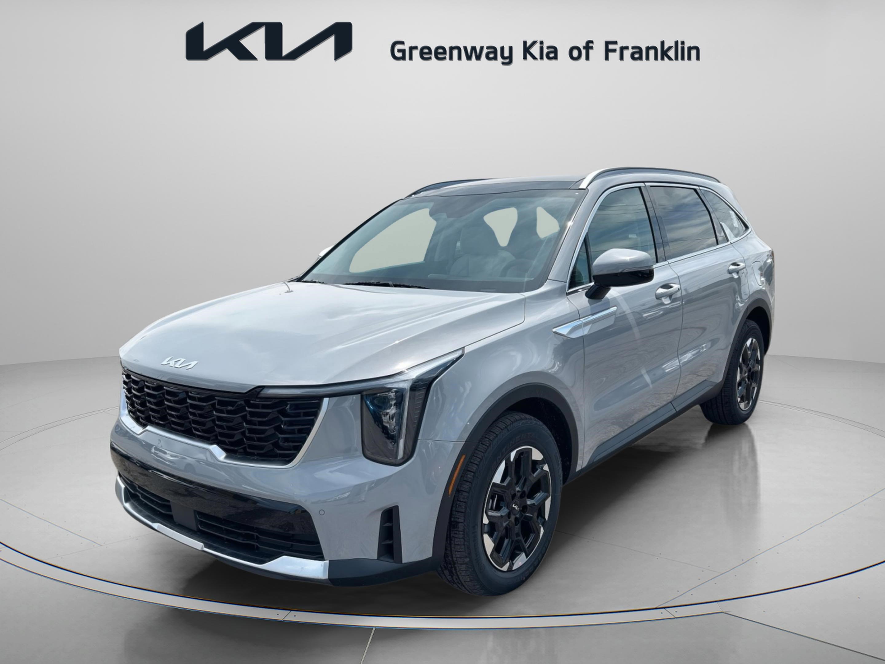 2025 Kia Sorento S photo 2