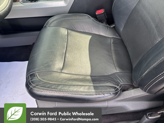 2016 Ford F-150 Lariat photo 30