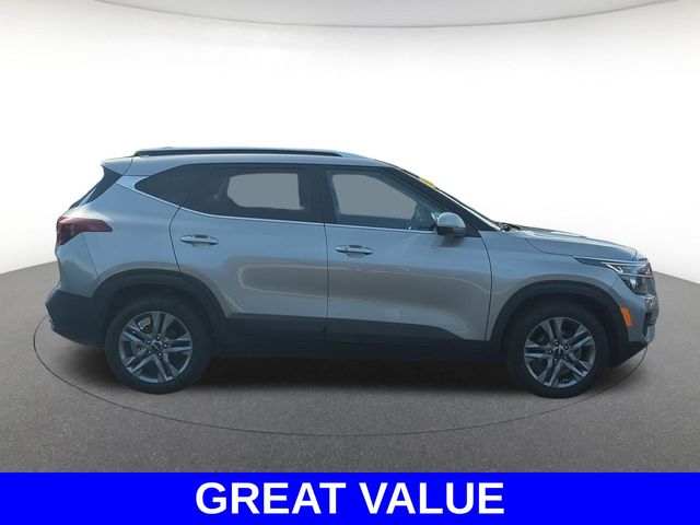 2023 Kia Seltos S photo 5