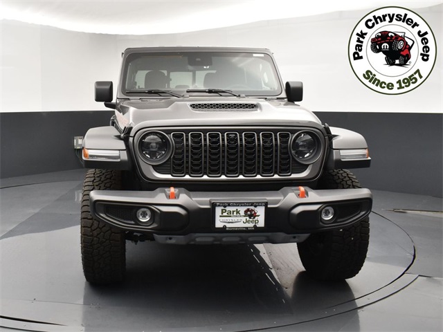 2025 Jeep Gladiator Mojave photo 2