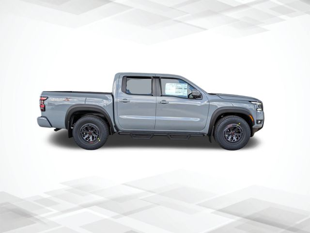 2025 Nissan Frontier Crew Cab PRO-X photo 3