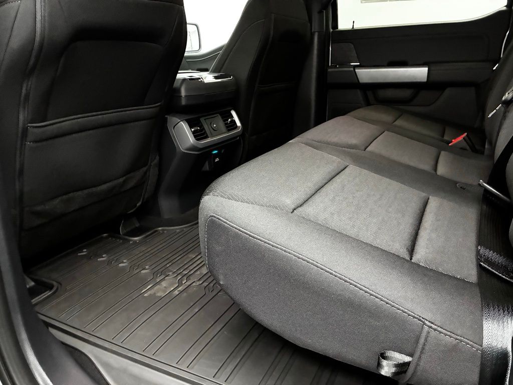 2025 Ford F-150 XLT photo 25