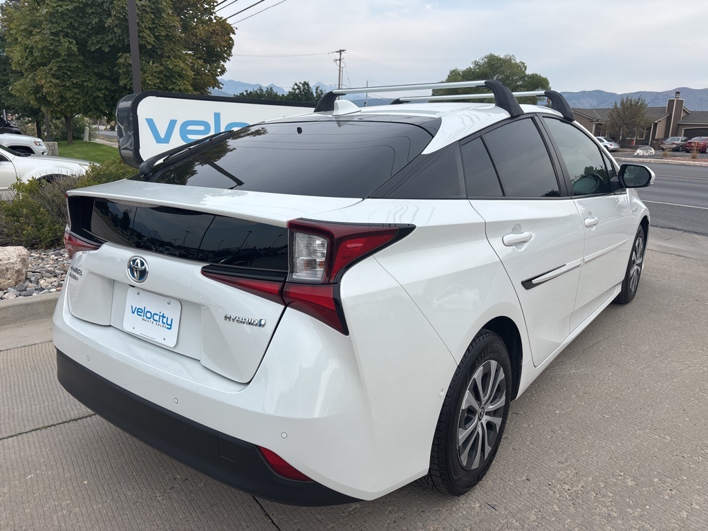 2022 Toyota Prius LE AWD-e photo 5