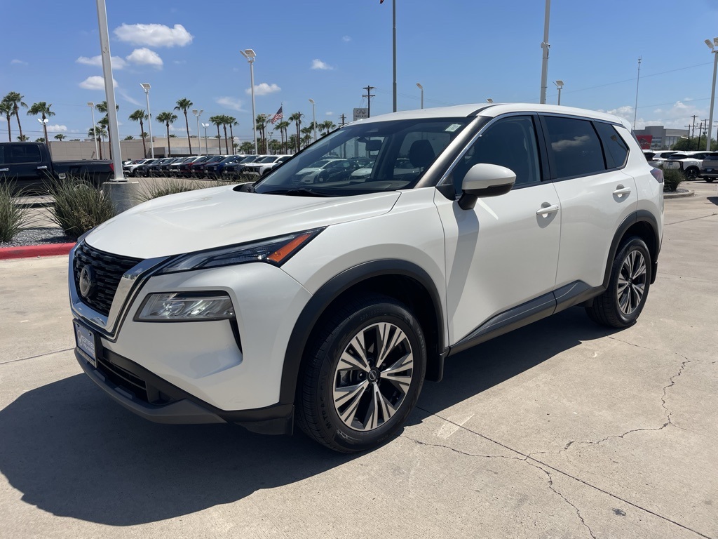 2023 Nissan Rogue SV photo 2