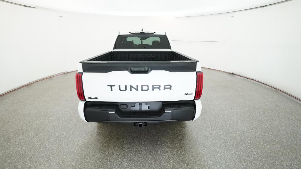 2025 Toyota Tundra SR5 CrewMax photo 13