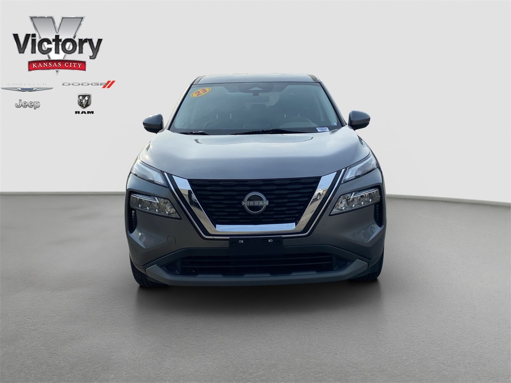 Used 2023 Nissan Rogue SV with VIN JN8BT3BAXPW405334 for sale in Kansas City
