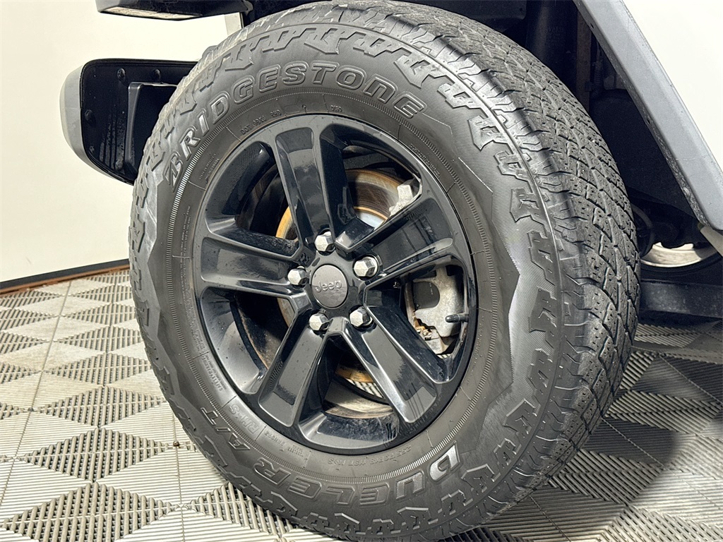 2019 Jeep Wrangler Unlimited Sahara photo 22