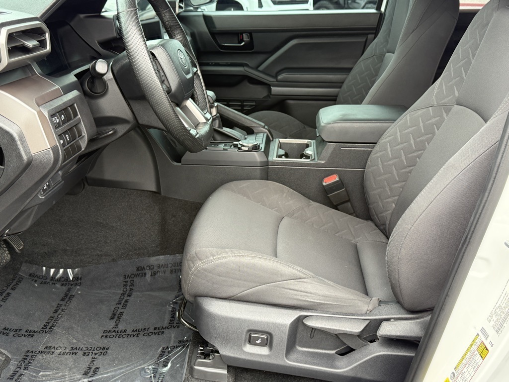 2024 Toyota Tacoma SR5 4x4 Double Cab photo 16