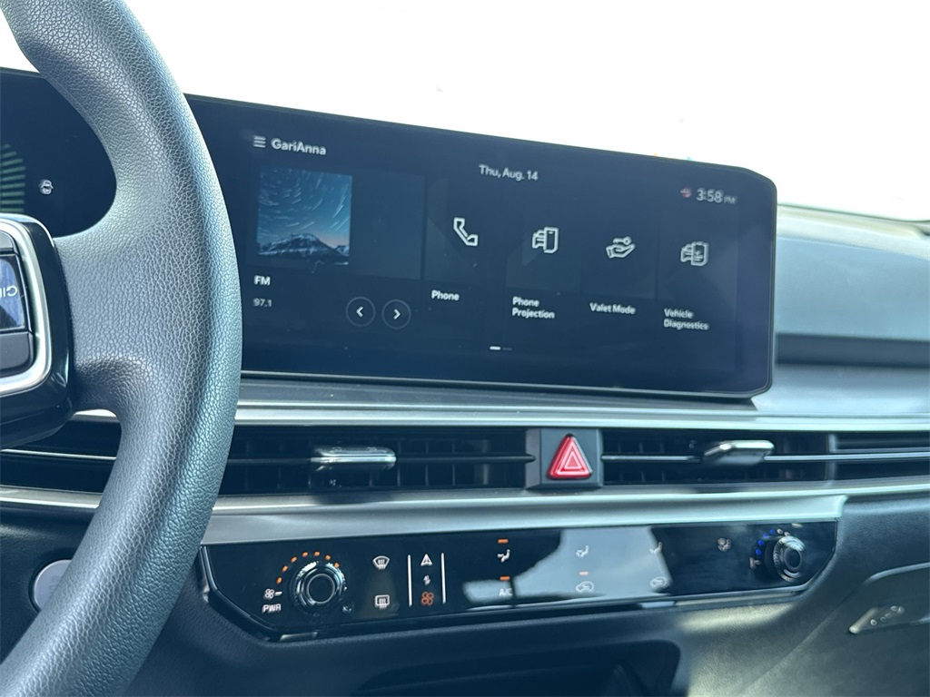 2025 Kia Sorento LX photo 21