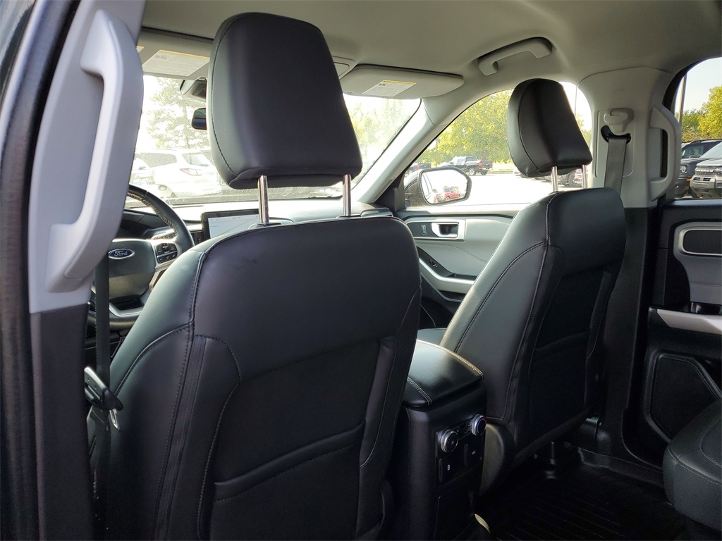 2022 Ford Explorer XLT photo 26