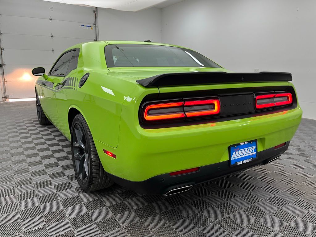 2023 Dodge Challenger GT photo 9