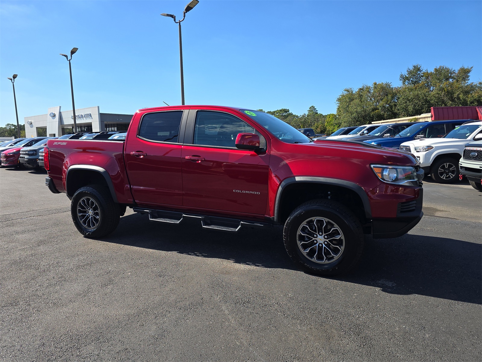 2021 Chevrolet Colorado ZR2 photo 2