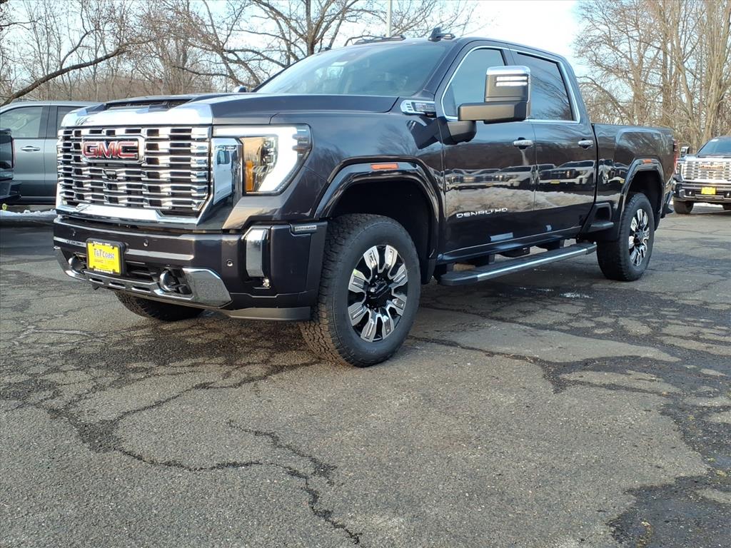 2026 GMC Sierra 2500HD Denali's photo