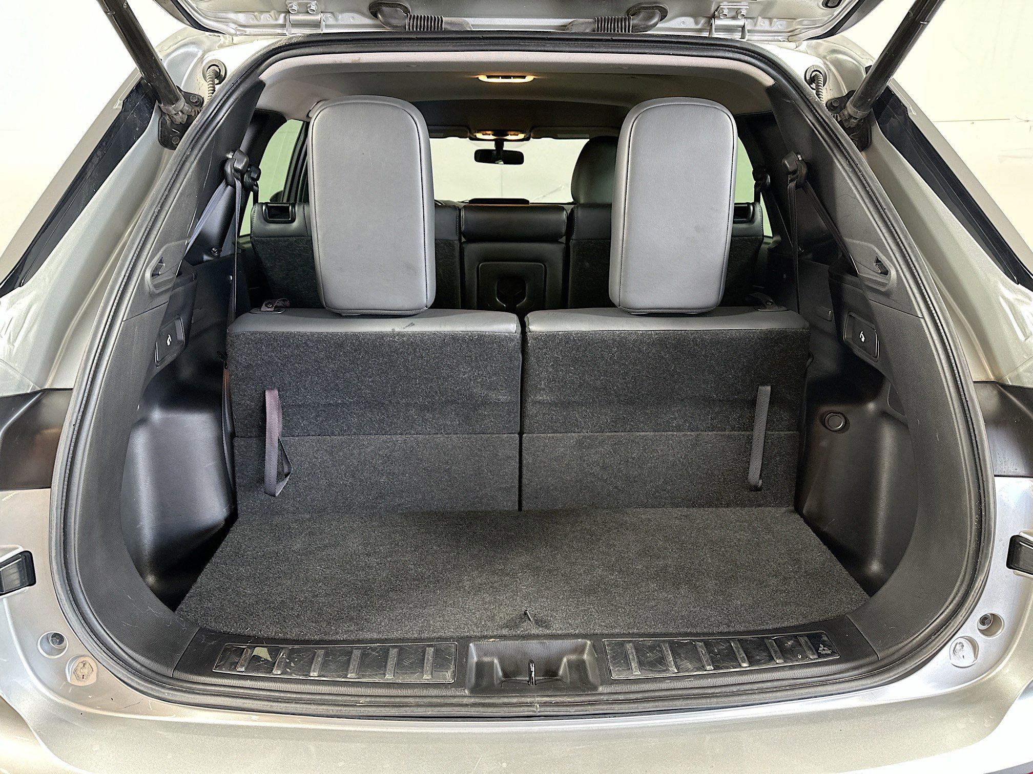 2022 Mitsubishi Outlander Black Edition LE SEL GT photo 18