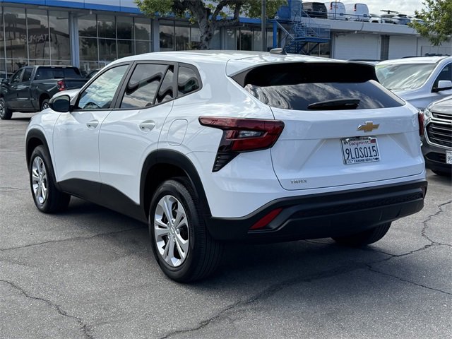 2024 Chevrolet Trax LS photo 3