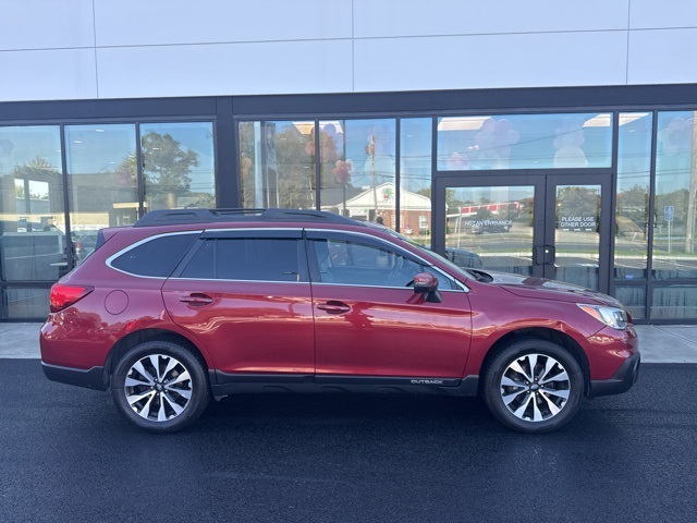 2017 Subaru Outback 2.5i photo 2