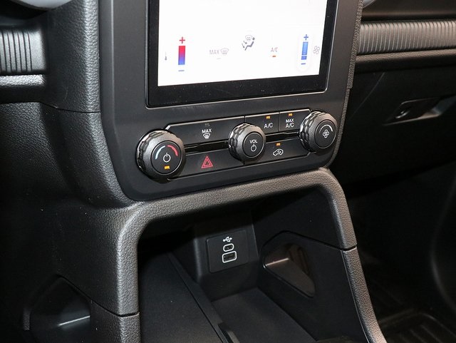 New 2025 Oxford White Ford XL image 20