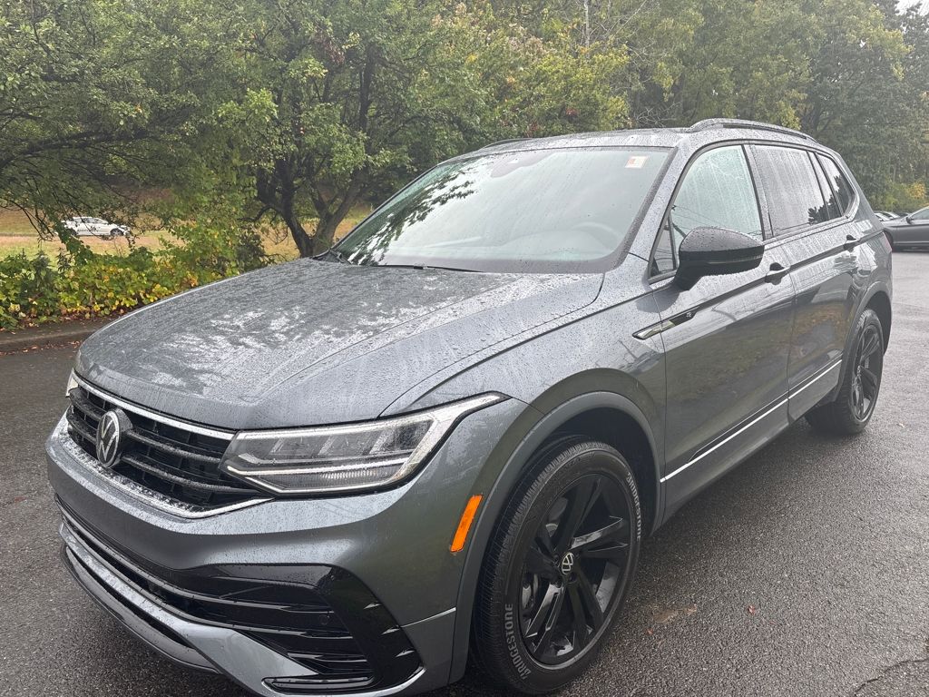 2024 Volkswagen Tiguan SE R-Line Black photo 6