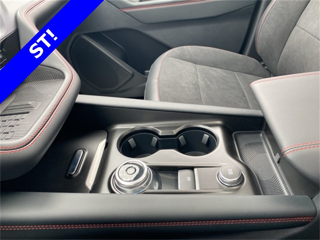 2025 Ford Explorer ST photo 34